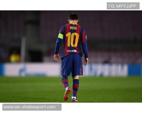 伯纳尔考虑一月租借离队机会巴萨出场机会有限