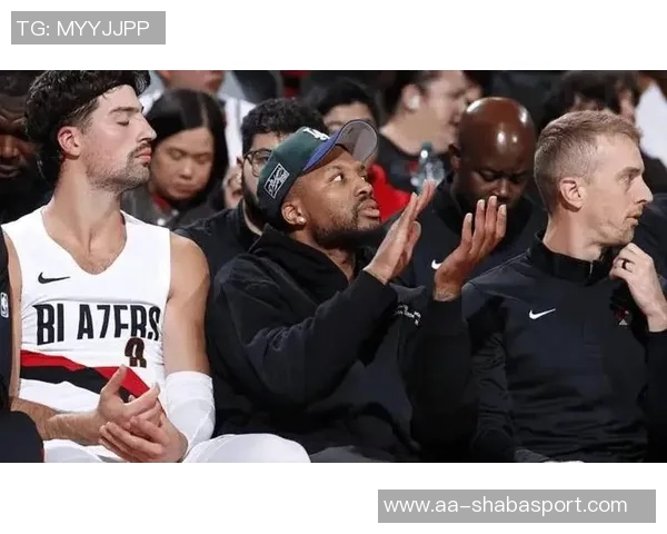 开拓者本赛季三次战胜勇士场均迫使对手失误19次展现强大实力